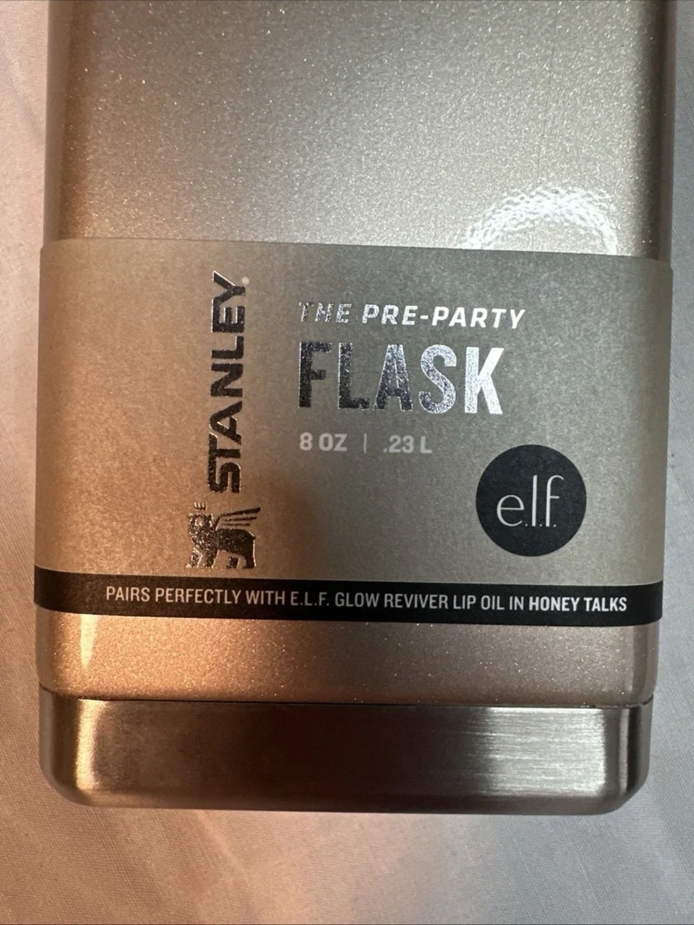 Brand New Stanley x elf Stainless Steel 8oz Pre Party Flask Gold - Picture 3 of 5